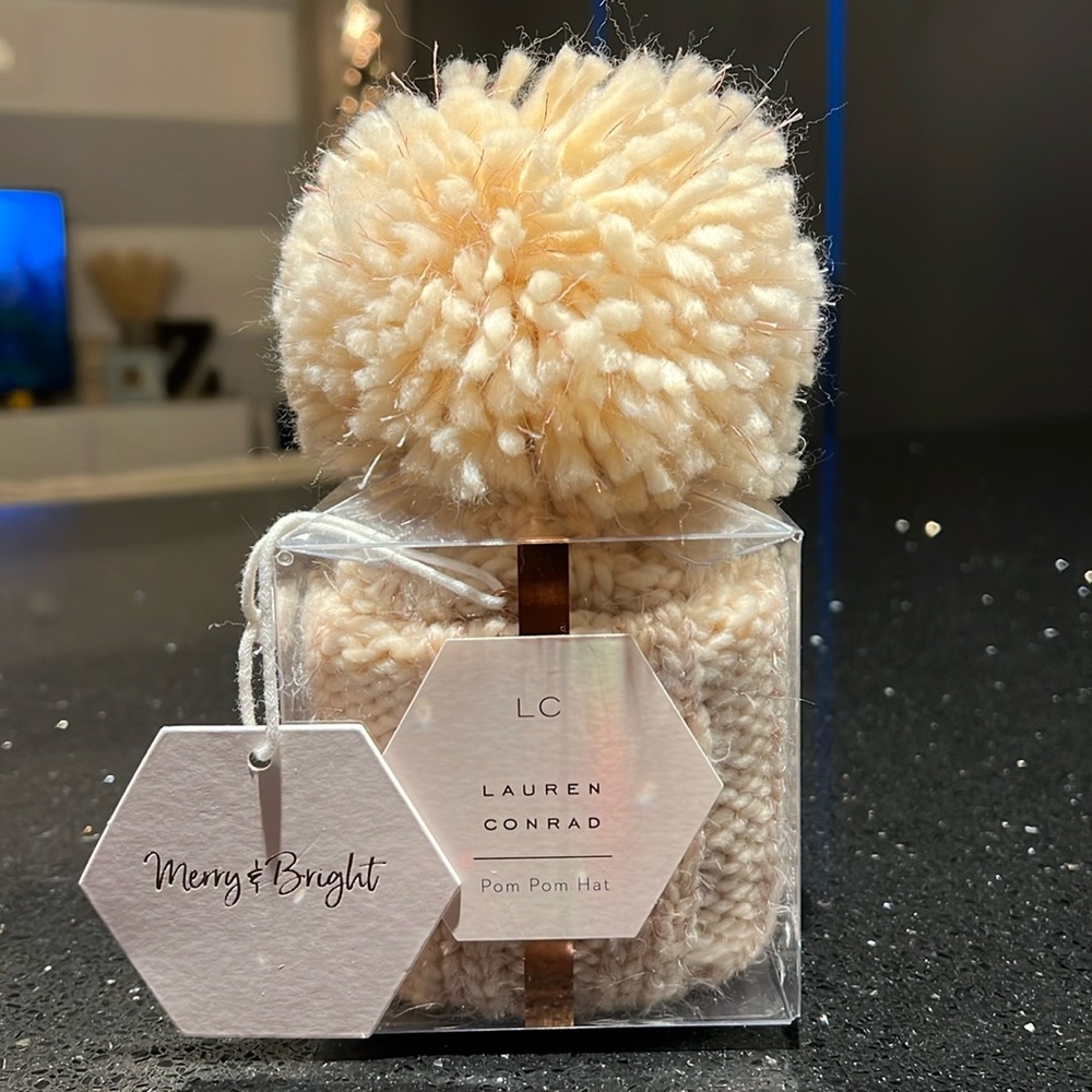LC Lauren Conrad Pom Pom Hat Gift Box